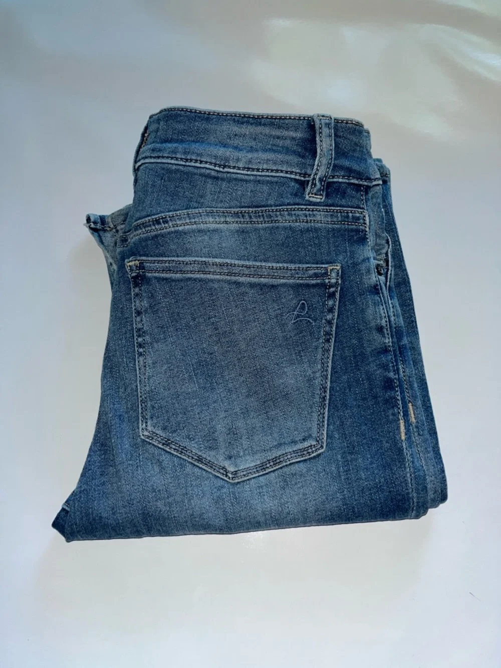 DL1961 Bridget Mid Rise Instasculpt Boot Size 25 - Picture 3 of 16